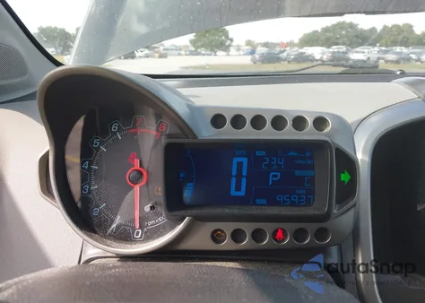 2014 Chevrolet Sonic Lt Auto из США, поврежденный, VIN 1G1JC5SH9E4151553